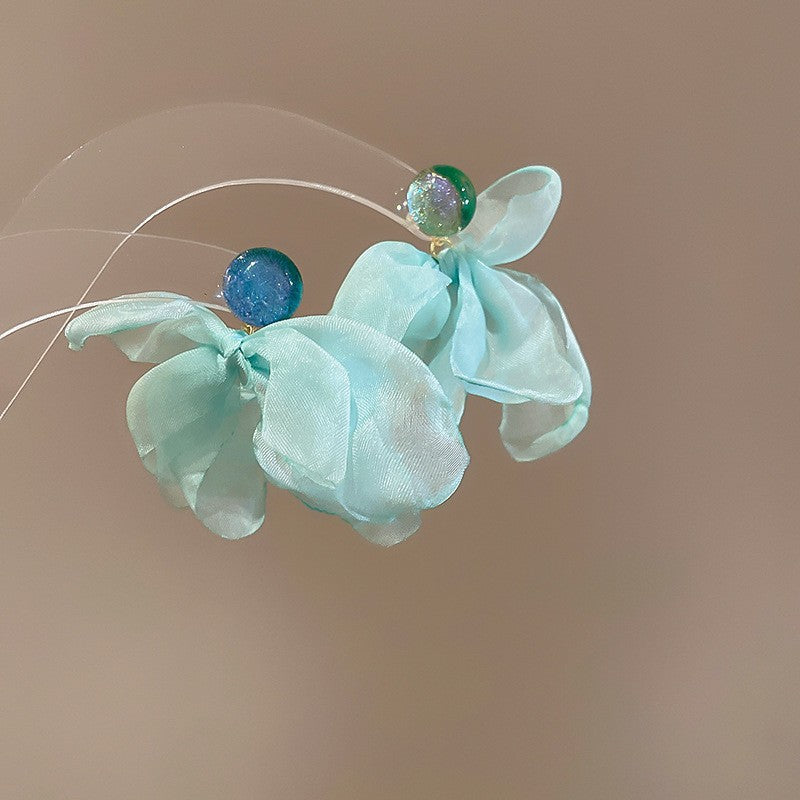 Beautiful Silver Earring with Unique Style