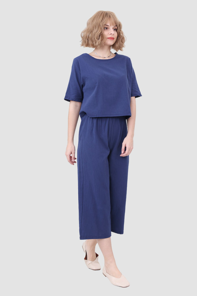 Classic Vintage Pants with a Flattering Fit
