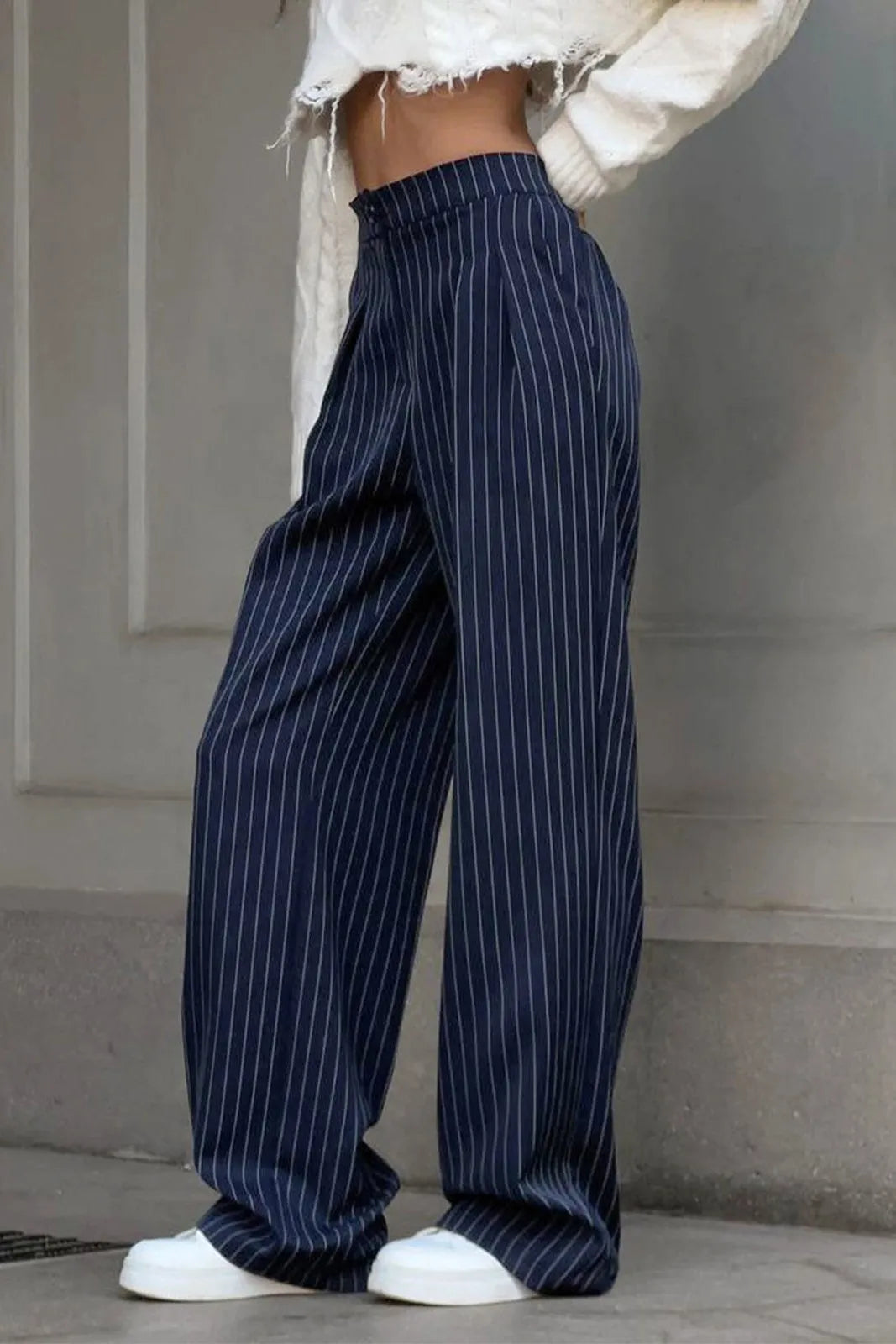 Classic Vintage Pants with a Flattering Fit