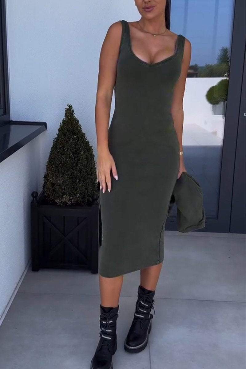 Sophisticated Dress with a Clean Classic Look
