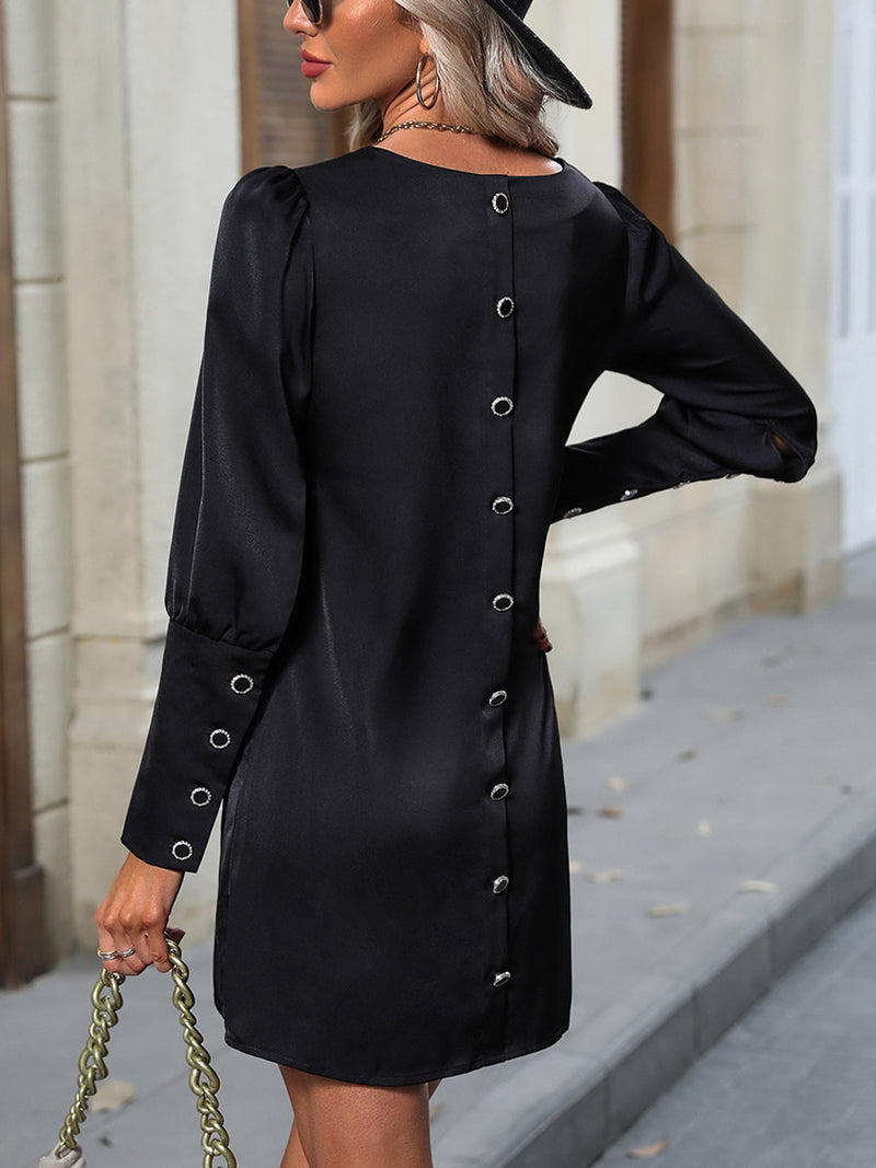Effortlessly Elegant Dress with a Timeless Design