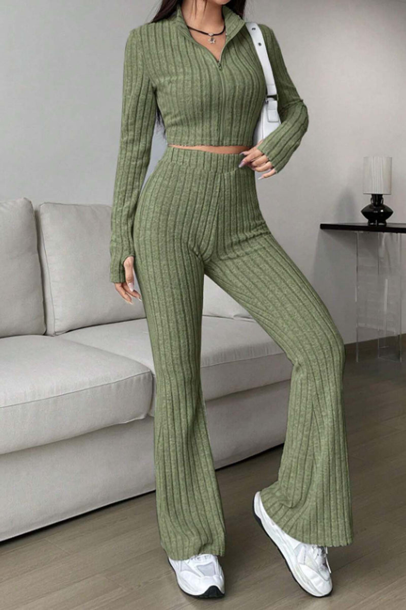 Polished Pants with an Effortless Classic Look