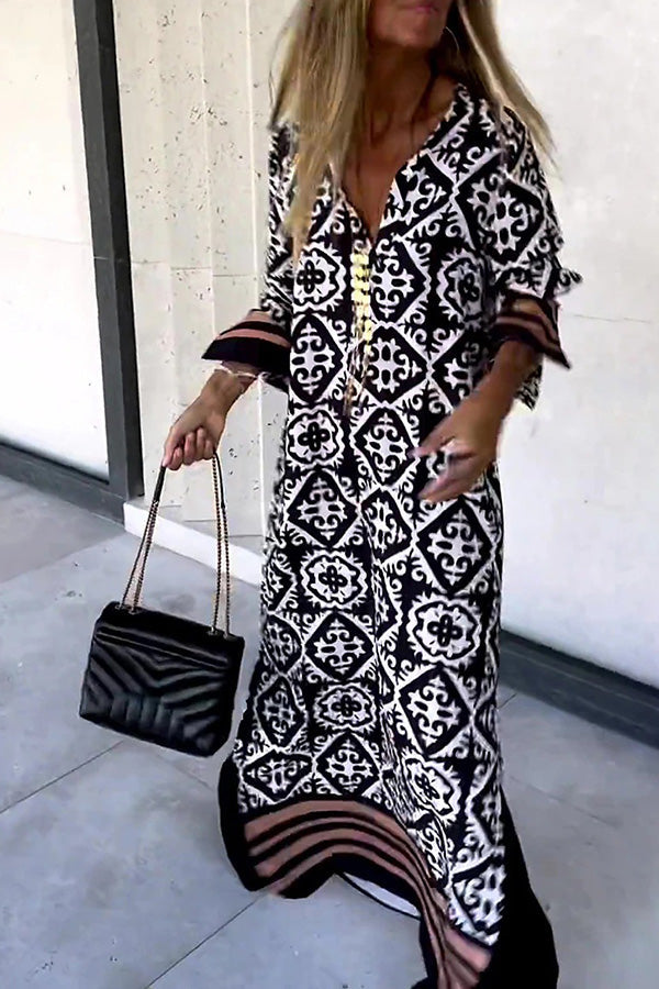 Beautifully Finished Dress in a Timeless Design