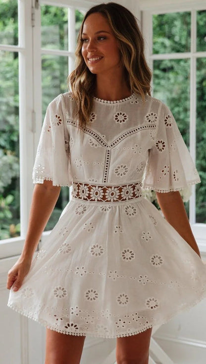 Sophisticated Dress with a Clean Classic Look