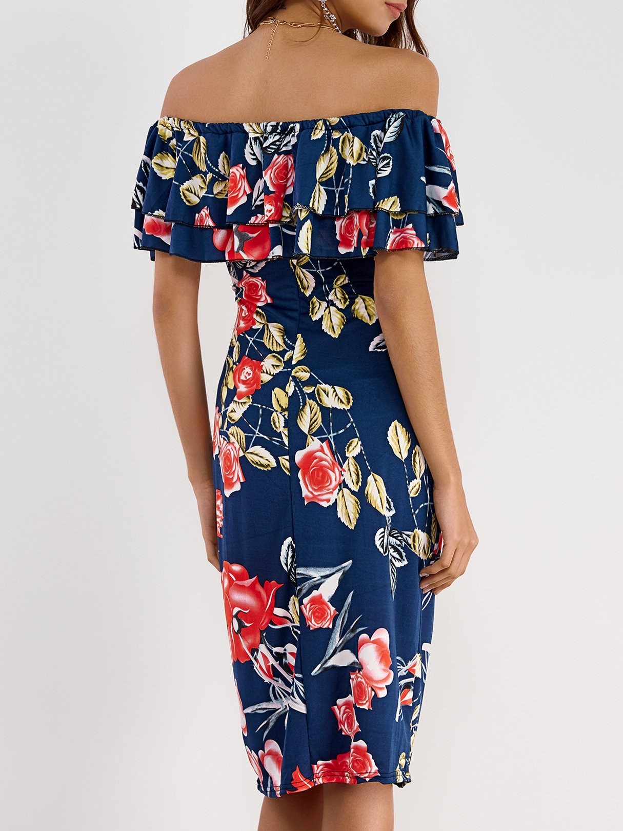 Classic Vintage Dress with a Flattering Fit