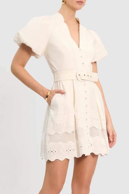 Well Tailored Dress with a Graceful Silhouette