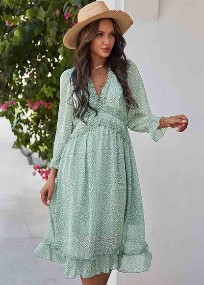 Classic Vintage Dress with a Flattering Fit