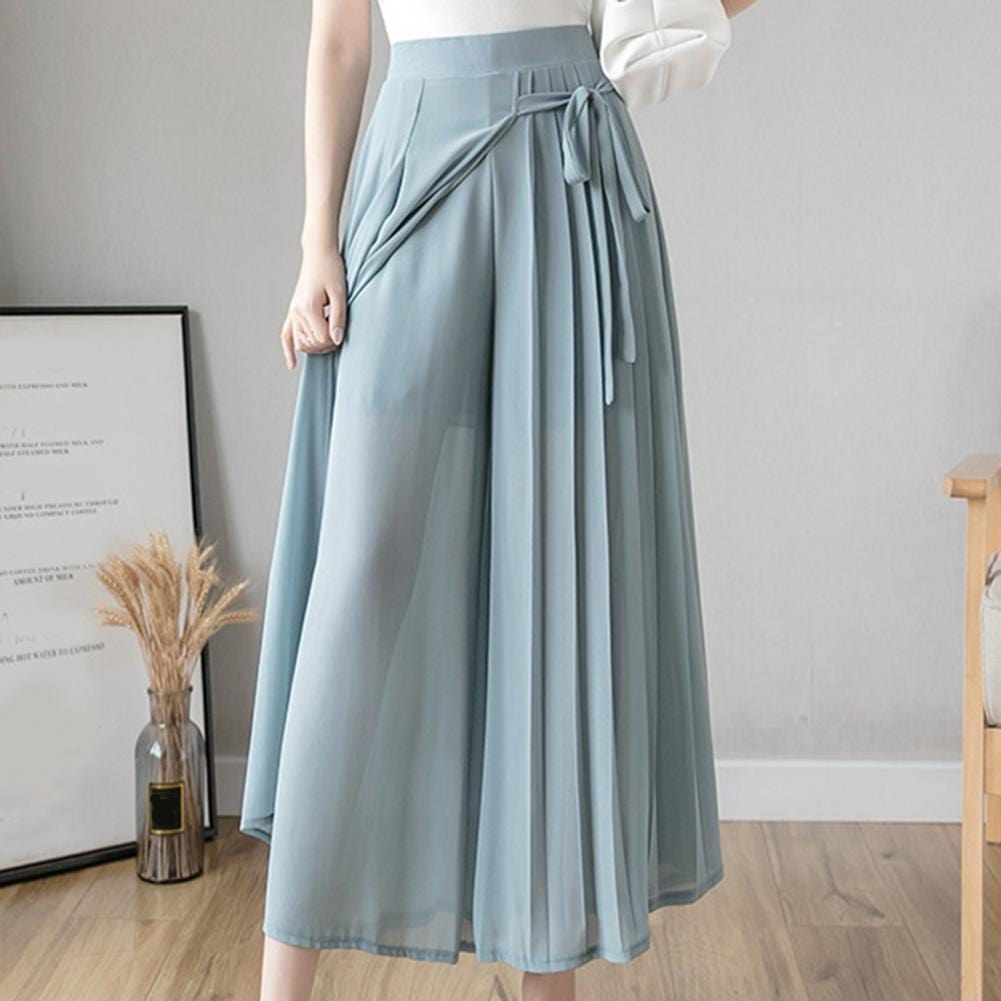 Elegantly Styled Pants for Everyday Wear