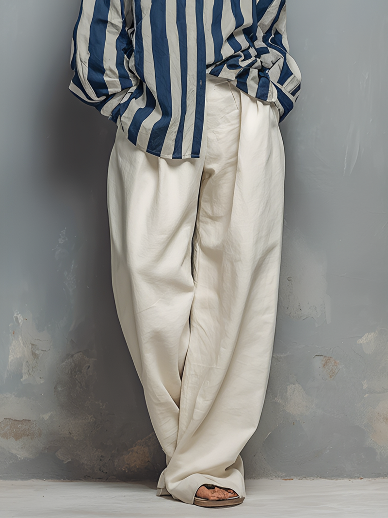 Effortlessly Elegant Trousers with a Timeless Design