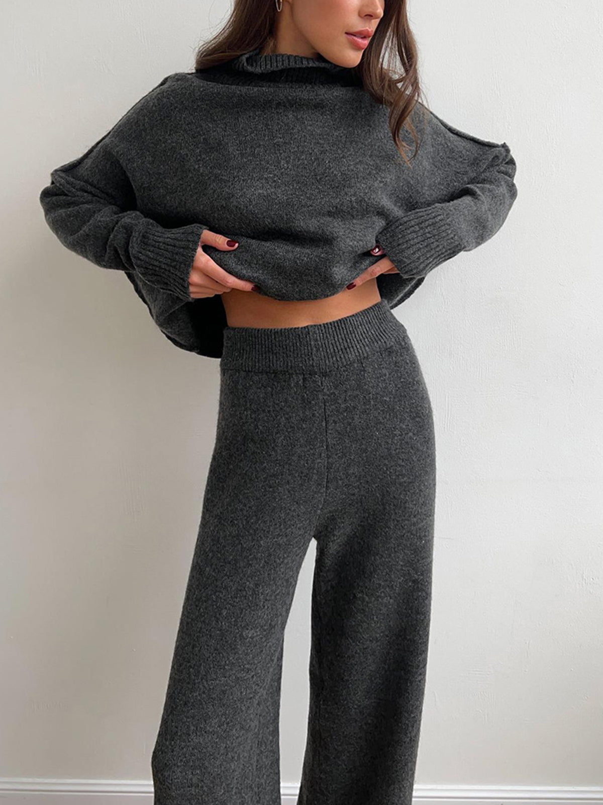 Gracefully Styled Pants for Any Occasion