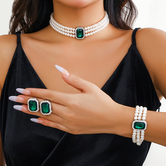 Charming Pearl Necklace for Any Occasion