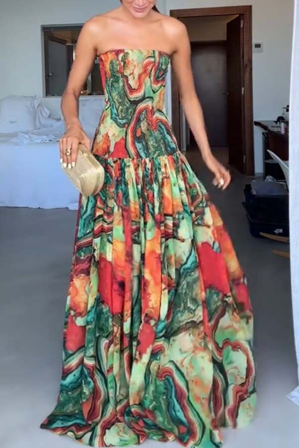 Classic Vintage & Enduringly Stylish Dress