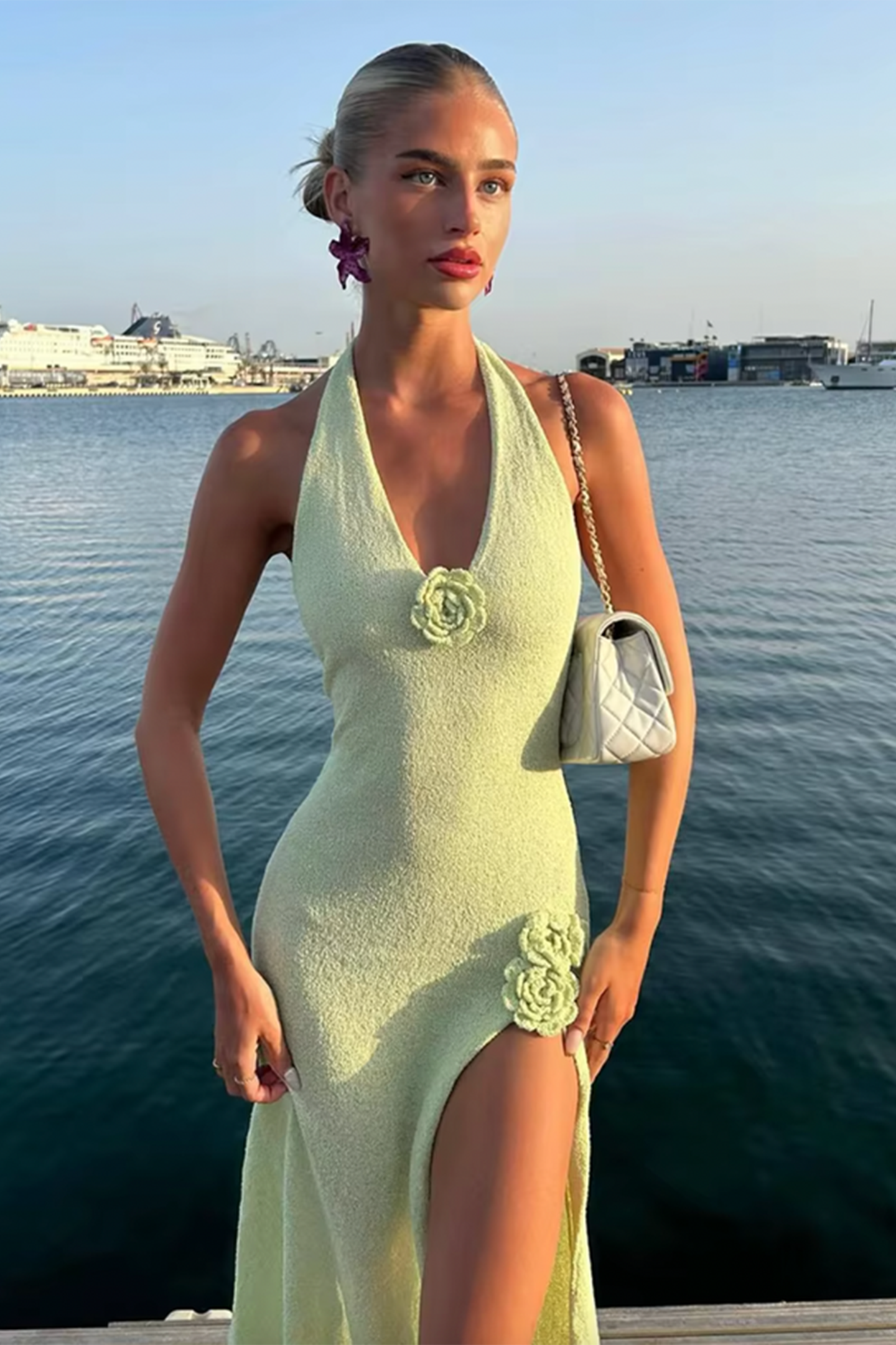Beautifully Crafted Dress in a Classic Style