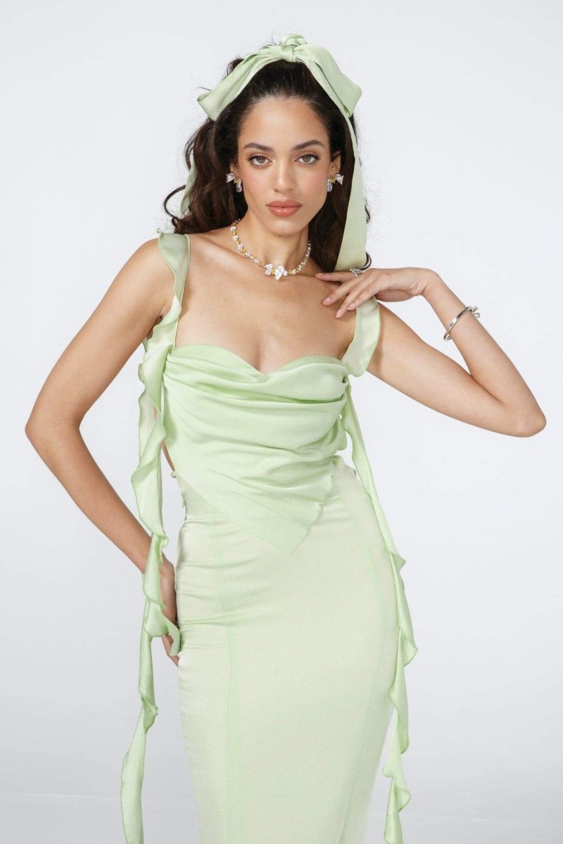 Beautifully Crafted Dress in a Classic Style