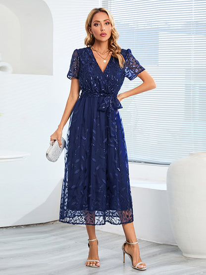Classic Vintage Dress with a Flattering Fit