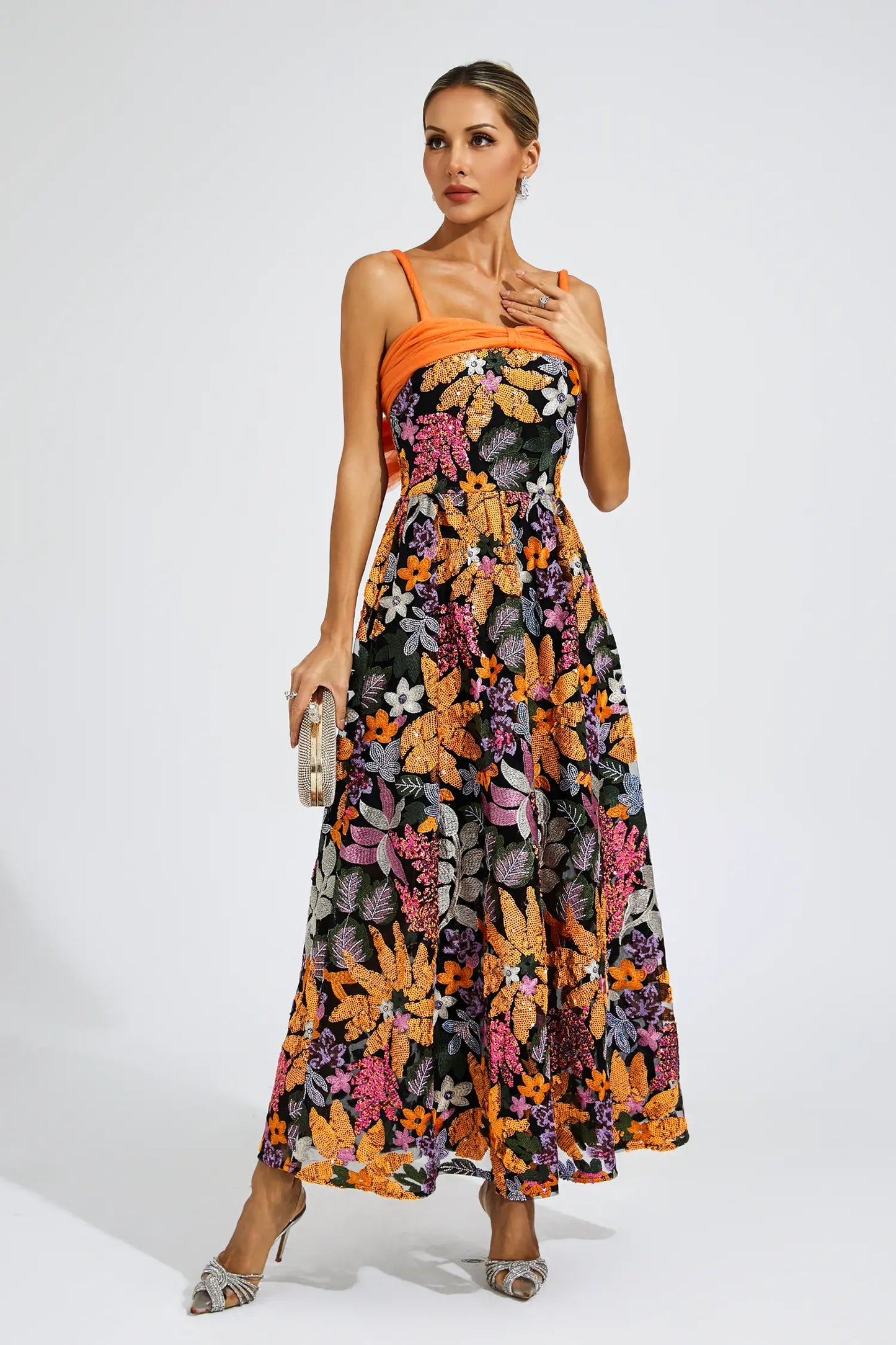 Gracefully Styled Dress for Any Occasion