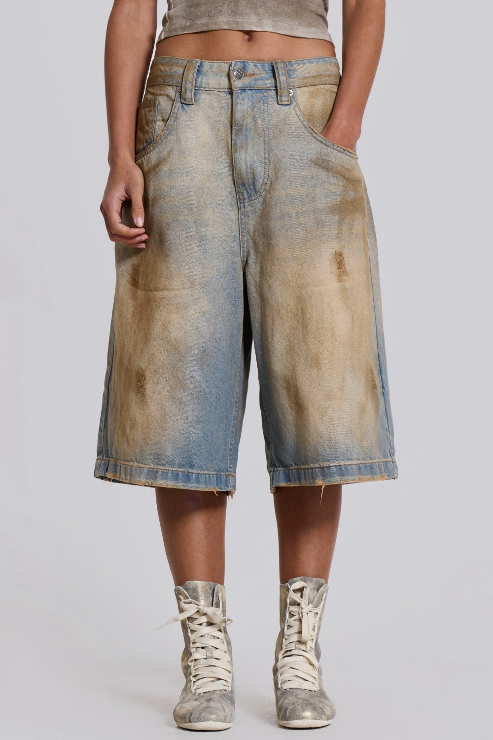 Sophisticated Garment with a Clean Classic Look