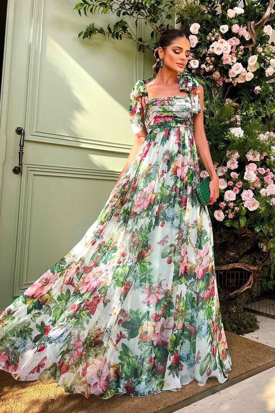 Classic Vintage & Enduringly Stylish Dress
