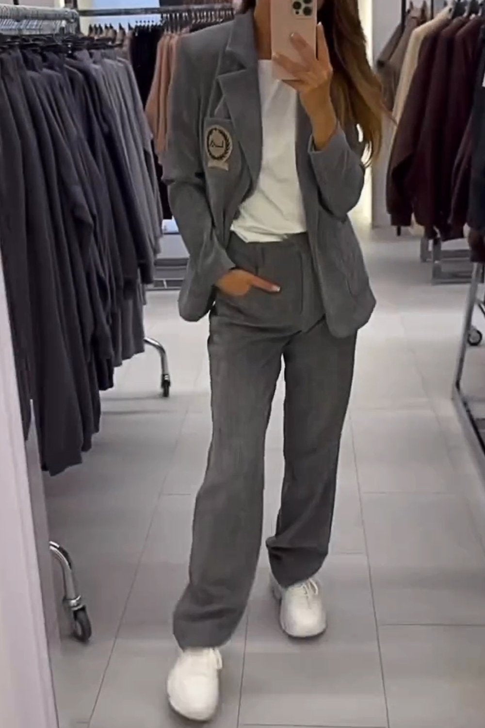 Gracefully Styled Jacket for Any Occasion