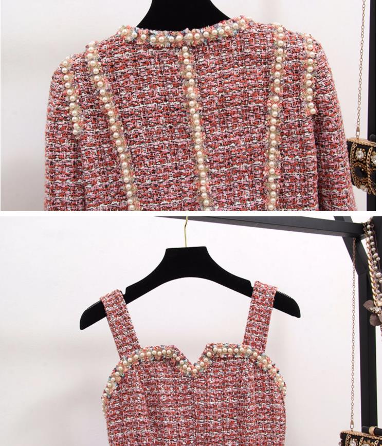 Gracefully Styled Jacket for Any Occasion