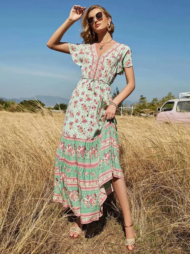 Gracefully Styled Dress for Any Occasion