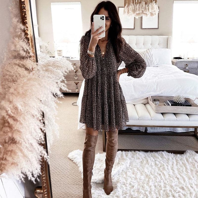 Well Tailored Dress with a Graceful Silhouette