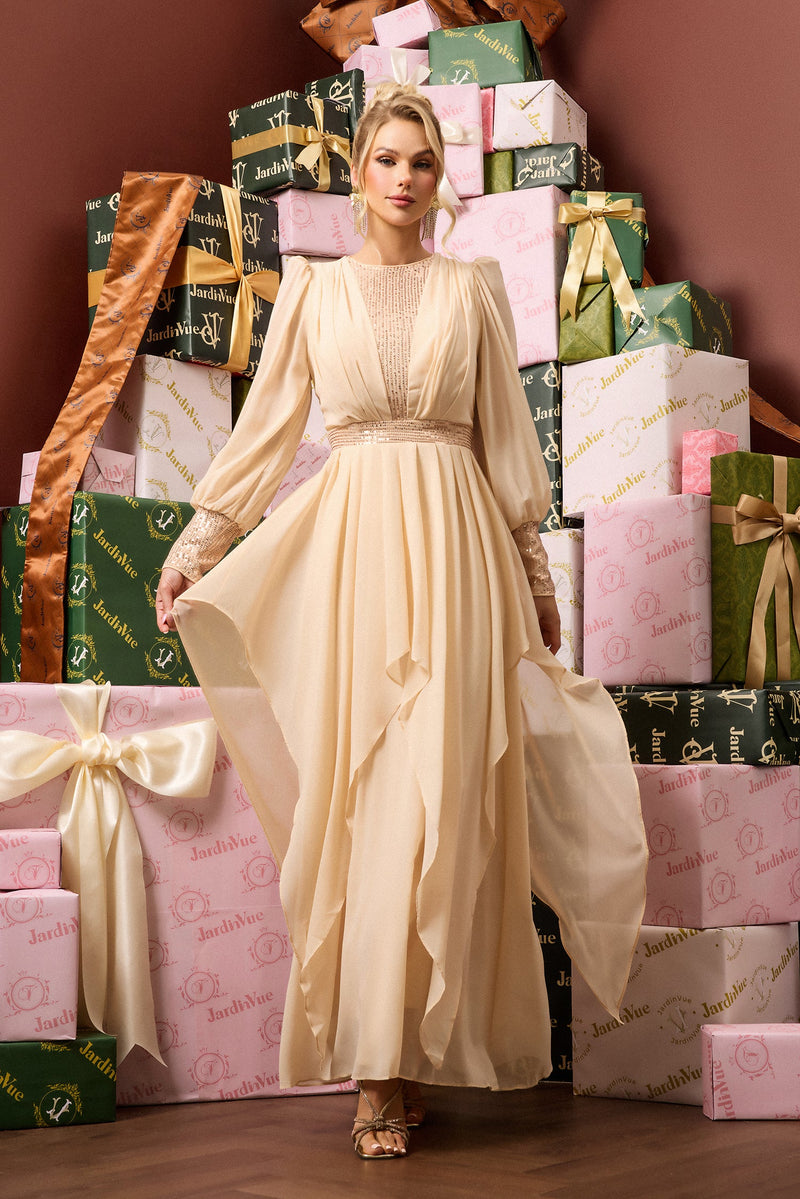 Beautifully Crafted Dress in a Classic Style