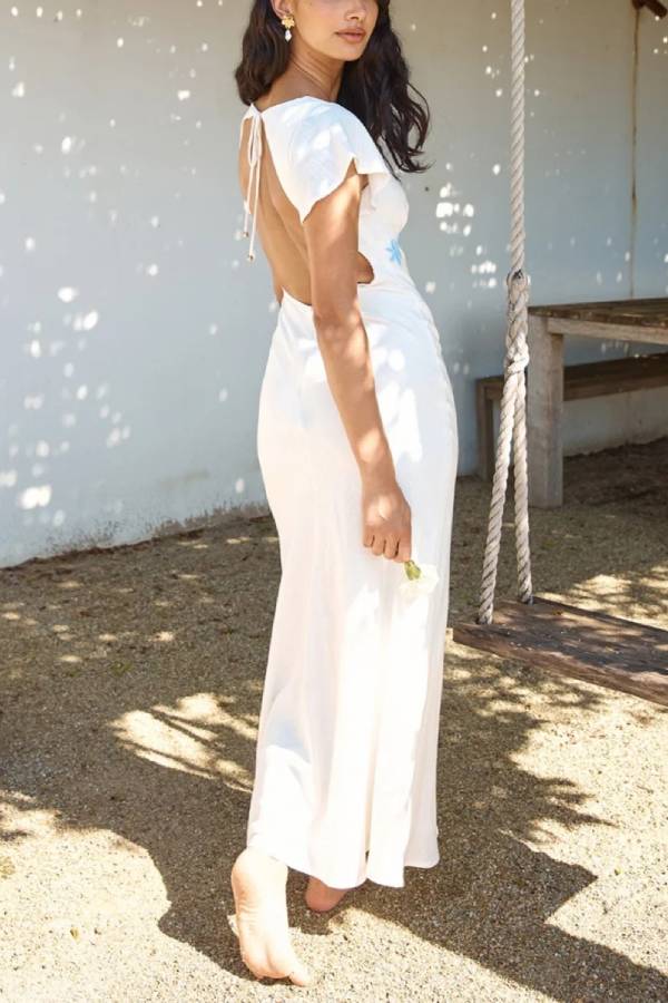 Sophisticated Dress with a Clean Classic Look