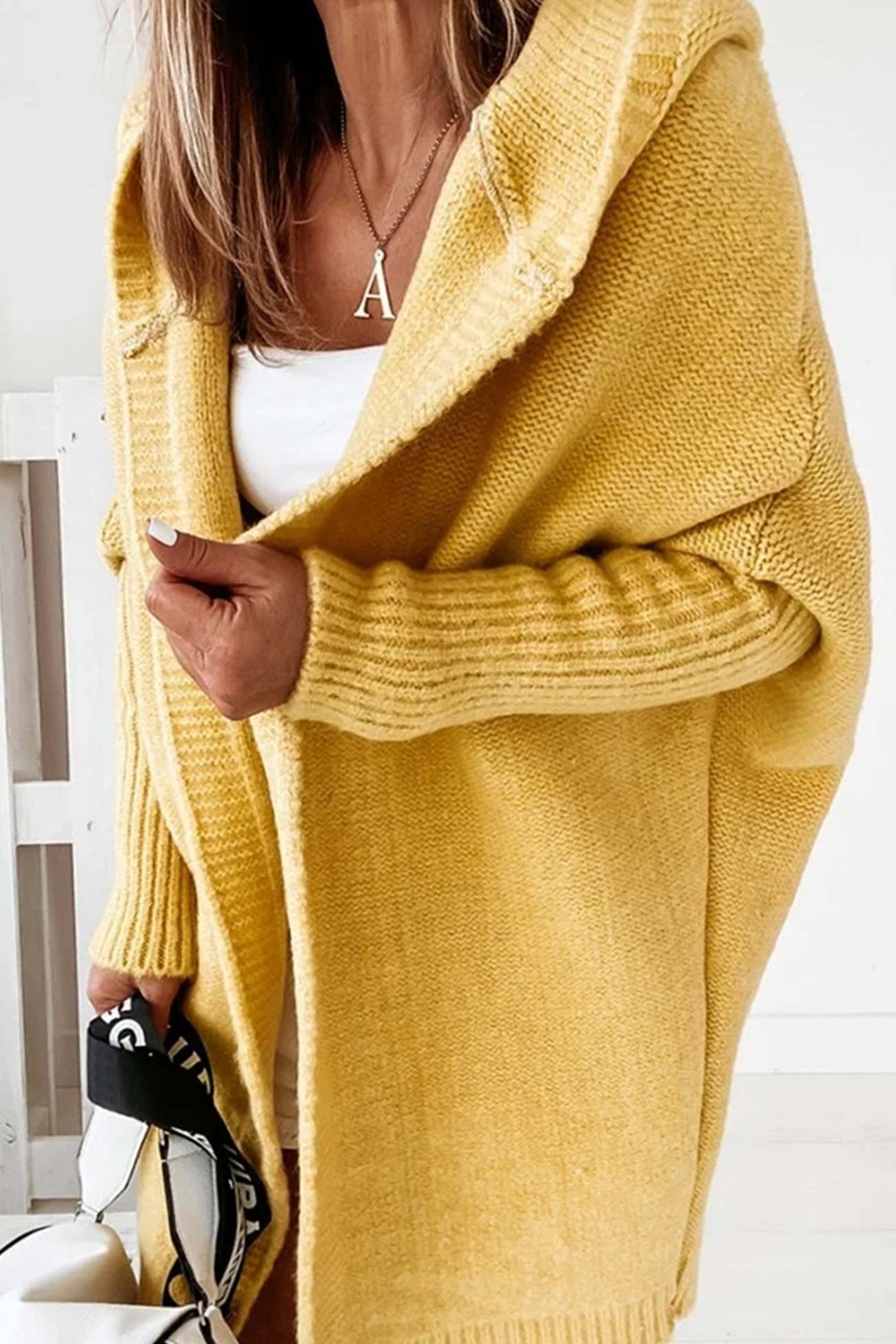 Gracefully Styled Cardigan for Any Occasion