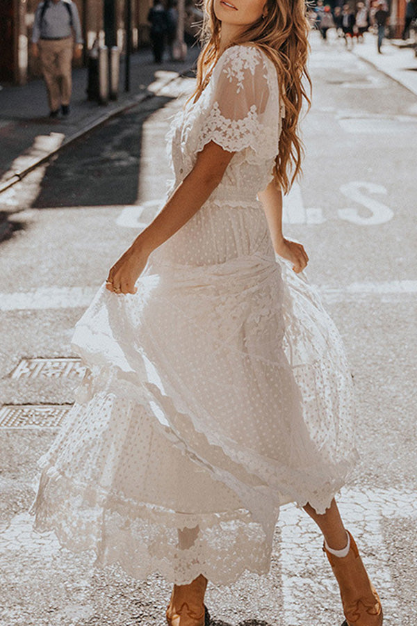 Classic Vintage Dress with a Flattering Fit