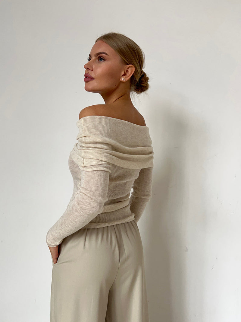 Classic Vintage Top with a Flattering Fit