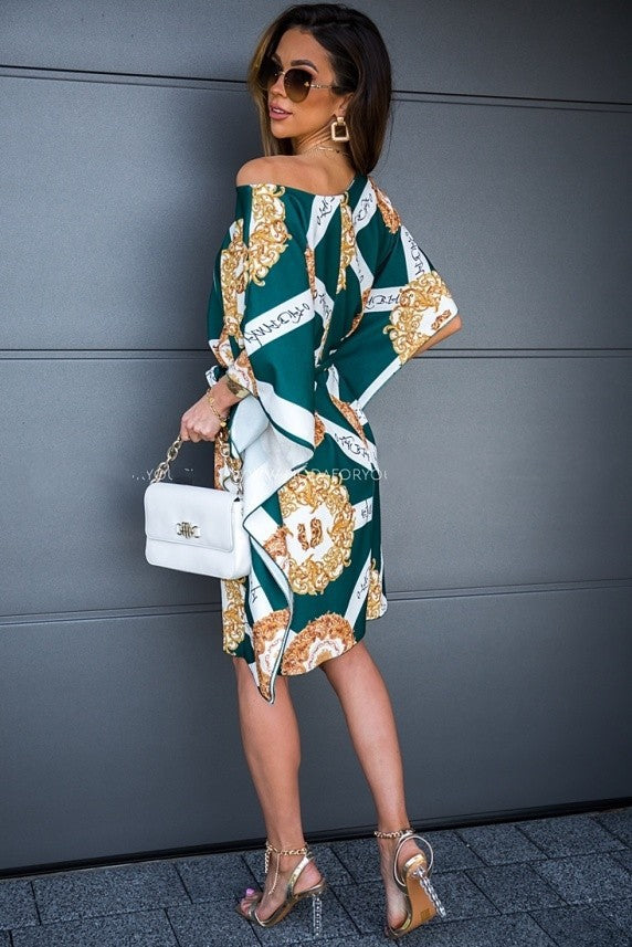 Beautifully Finished Blouse in a Timeless Design