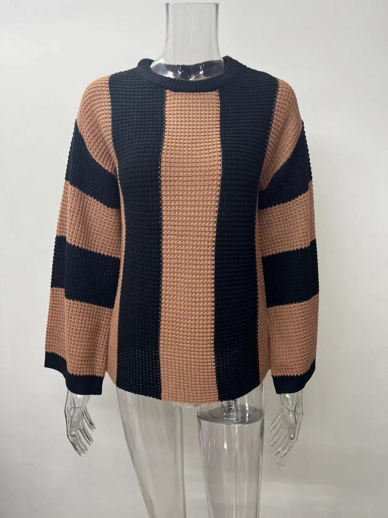 Classic Vintage Sweater with a Flattering Fit