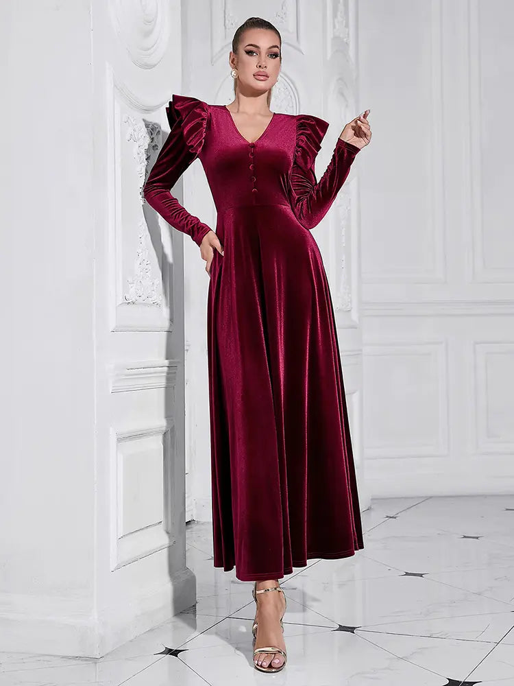 Beautifully Crafted Dress in a Classic Style