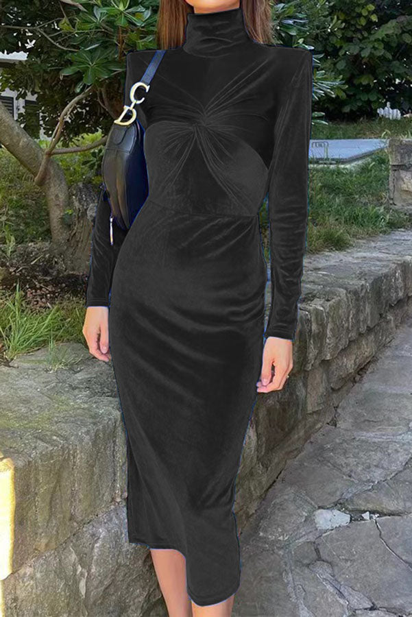 Classic Vintage Dress with a Flattering Fit
