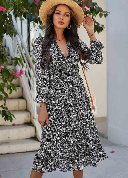 Classic Vintage Dress with a Flattering Fit