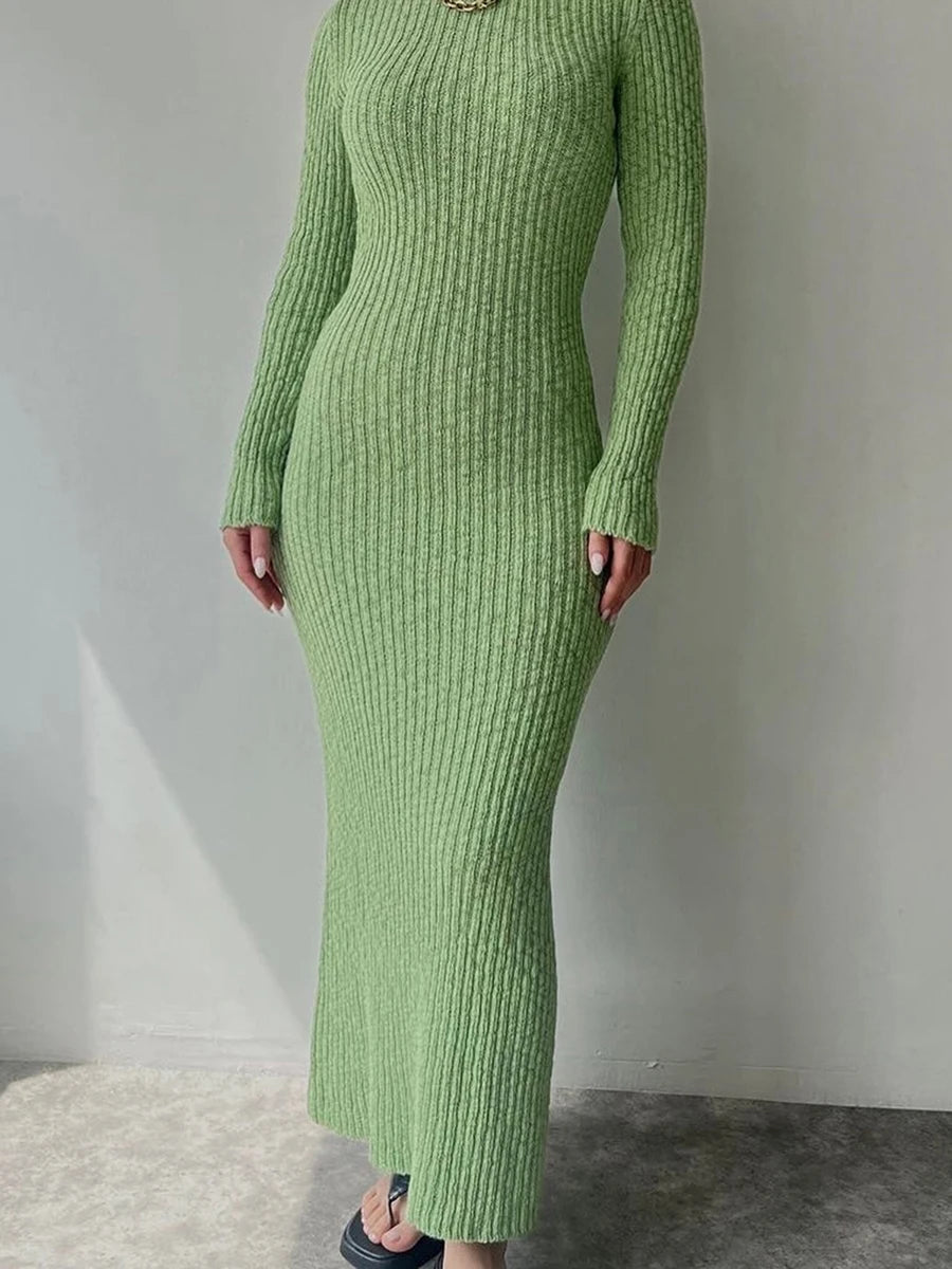 Classic Vintage Sweater with a Flattering Fit