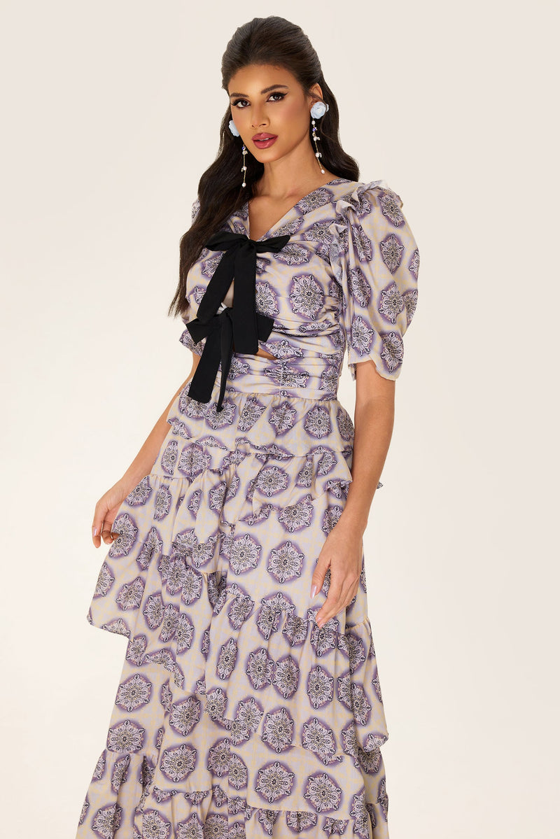 Gracefully Styled Dress for Any Occasion