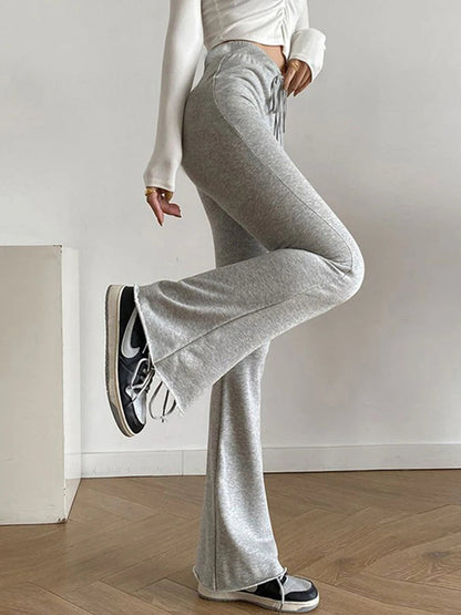 Classic Vintage Pants with a Flattering Fit