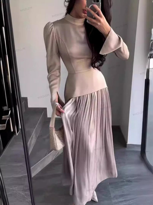 Gracefully Styled Dress for Any Occasion