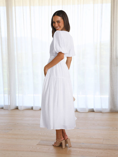 Polished Dress with an Effortless Classic Look