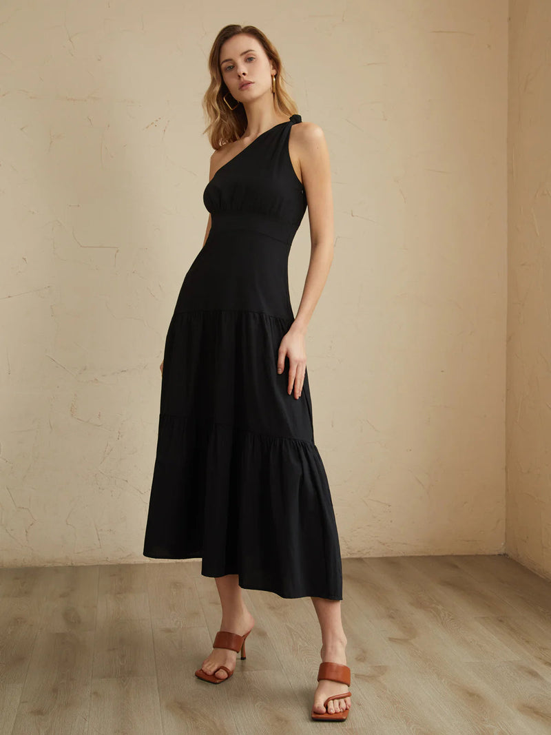 Polished Dress with an Effortless Classic Look