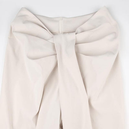 Sophisticated Garment with a Clean Classic Look