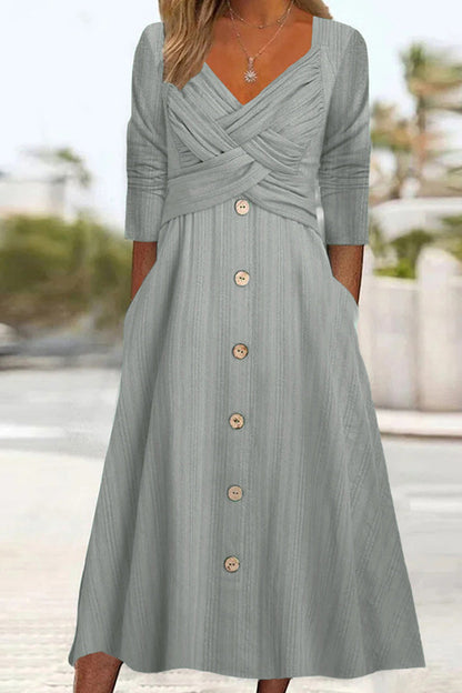 Classic Vintage Dress with a Flattering Fit