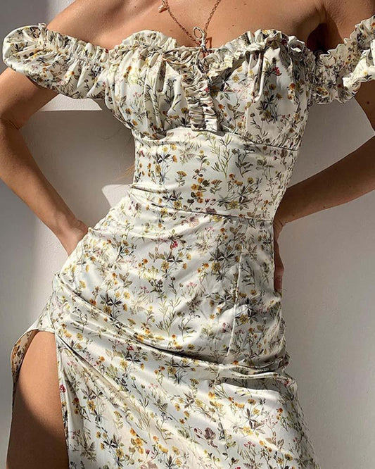 Effortlessly Elegant Dress with a Timeless Design