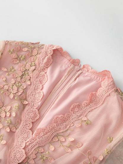 Beautifully Finished Dress in a Timeless Design