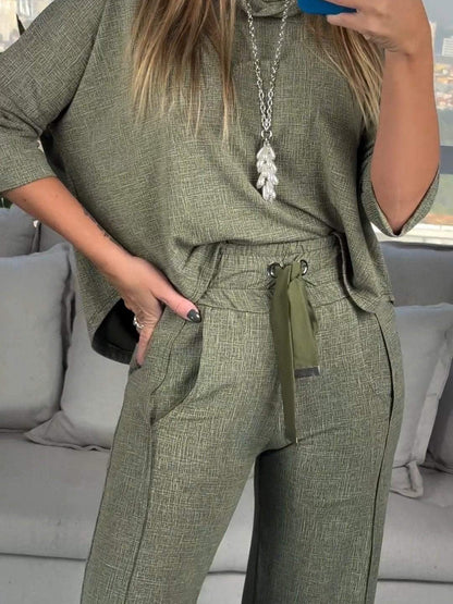 Effortlessly Elegant Pants with a Timeless Design