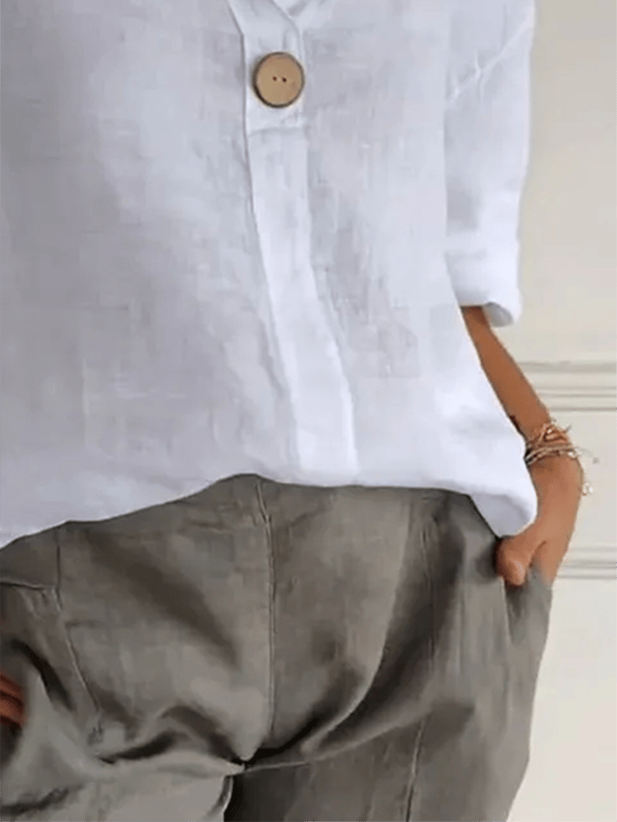 Effortlessly Elegant Shirt with a Timeless Design