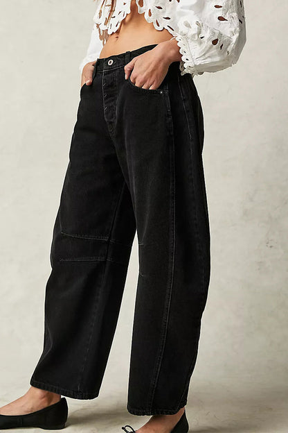 Effortlessly Elegant Garment with a Timeless Design