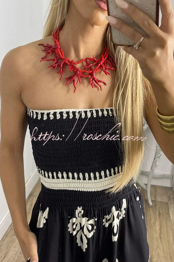 Gracefully Styled Garment for Any Occasion